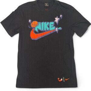 Nike basketball Div. Vol. 01 City Exploration Men's Medium Black Graphic Tshirt